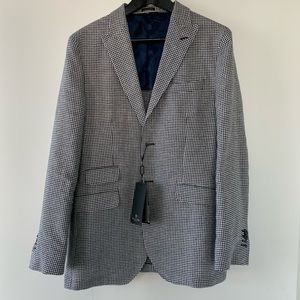 Massimo Dutti Men’s Houndstooth Pattern Blazer